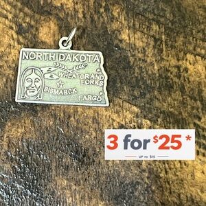 North Dakota  Sterling Silver State Charm bracelet